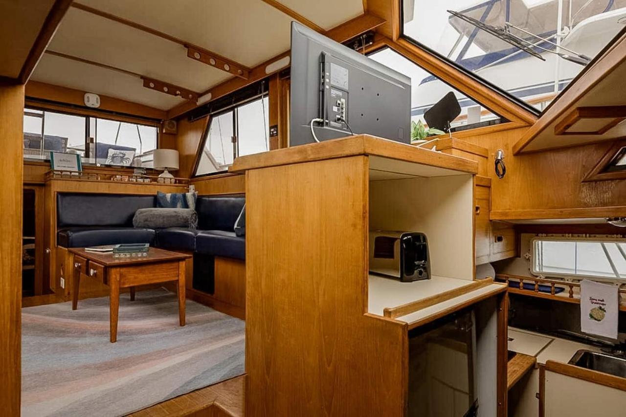 2Br Spacious & Comfy 43' Yacht - Heat & Ac - On The Freedom Trail - Best Nights Sleep Boston Exterior photo
